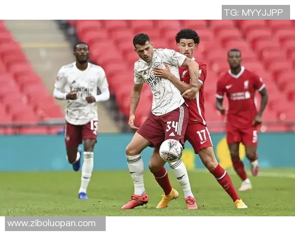 哈里斯岛民与里士满踢球者的激烈对决引发球迷热议