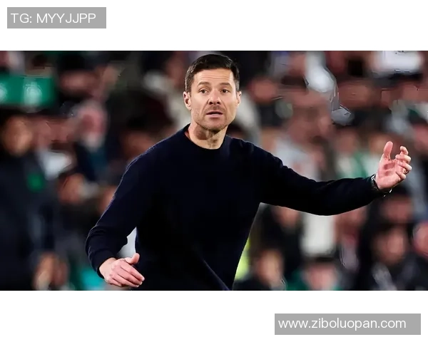 无人可用？皇马认准20岁天才，阿隆索力挺十年中心！